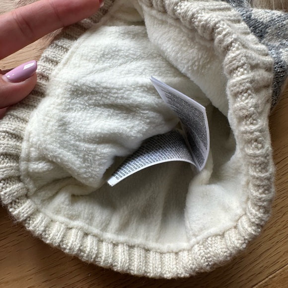 NWT baby Gap fair isle cashsoft beanie - Picture 4 of 4